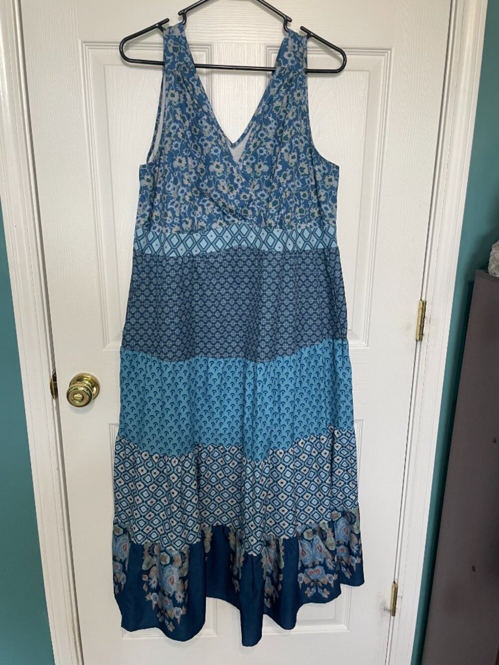 Bloomchic Bandana Patchwork Floral Sleeveless Tiered Midi Dress, Size 14-16 - Picture 7 of 7